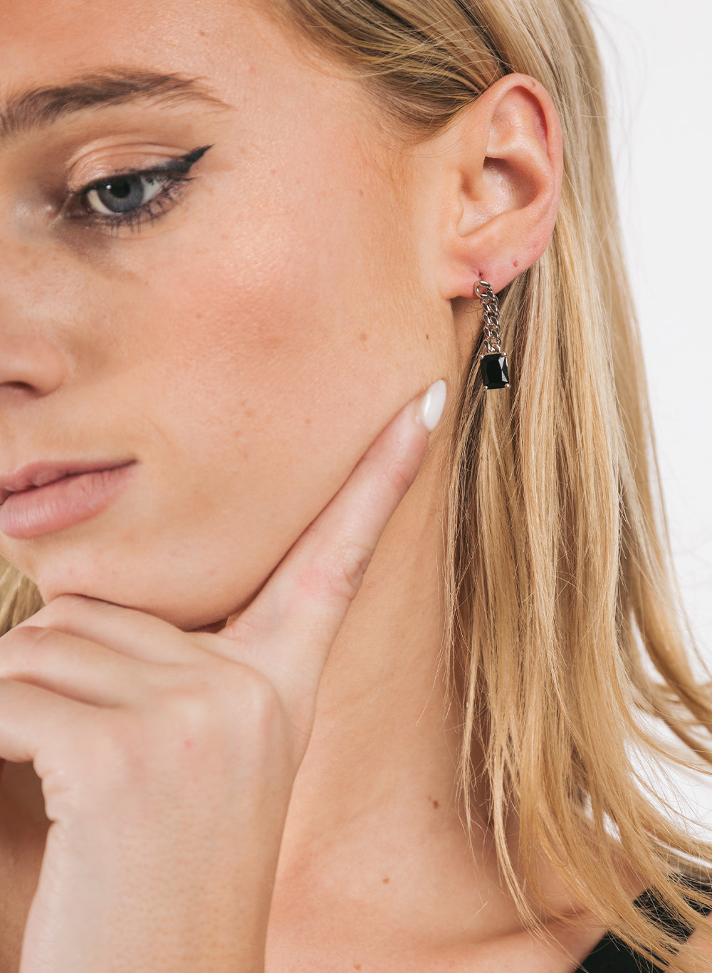 Dropping Stone Earrings